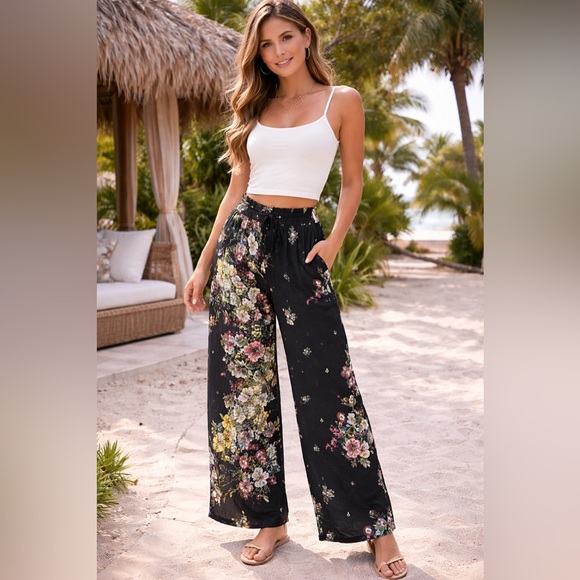 NWT Beulah Style Black Floral Wide Leg Pants Boho Viscose Size Small